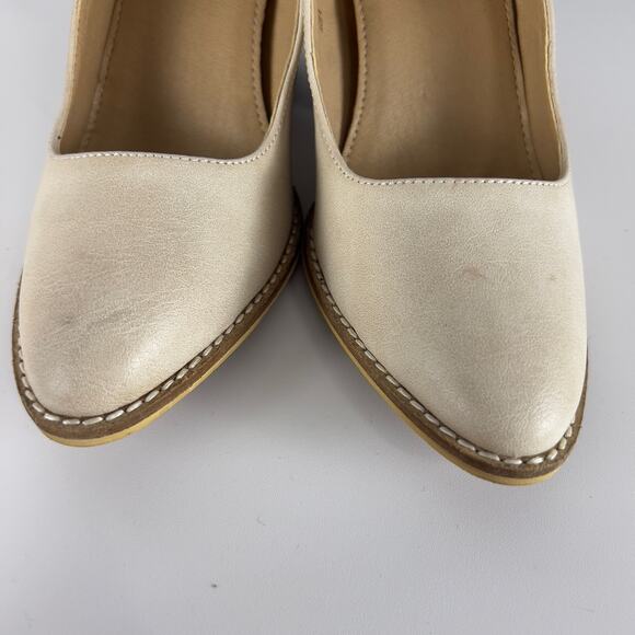 Beast women’s heels butter cream sz. 6M #S220 - Picture 3 of 15